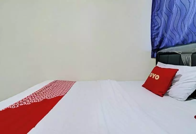 Hotelli Oyo 92726 Geulis Guest House