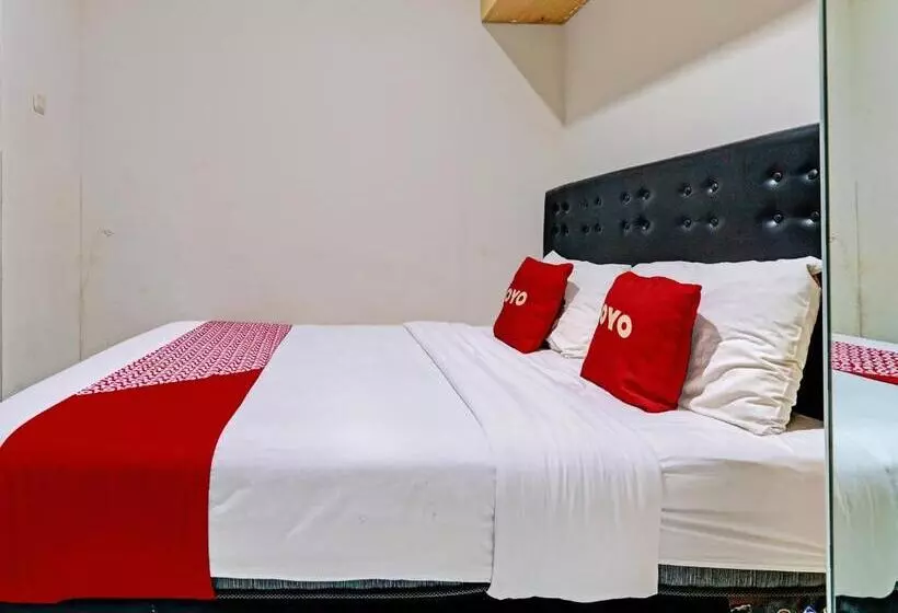 Hotelli Oyo 92772 Losmen Diah Syariah