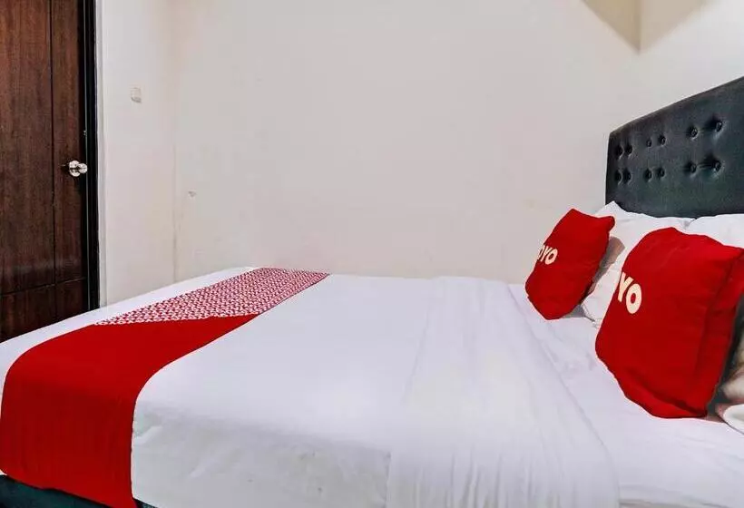 Hotelli Oyo 92772 Losmen Diah Syariah