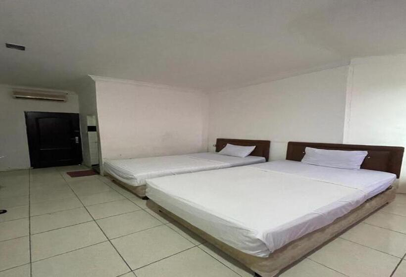 فندق Oyo 92772 Losmen Diah Syariah