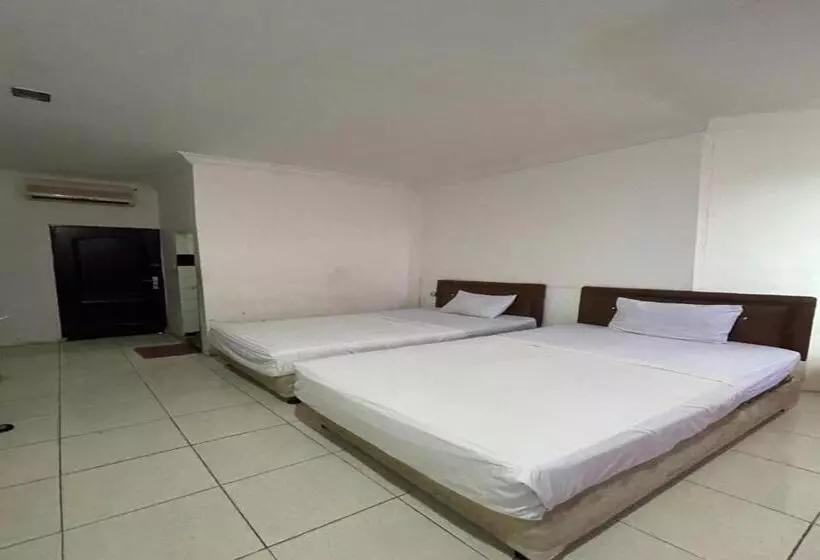 Hotelli Oyo 92772 Losmen Diah Syariah