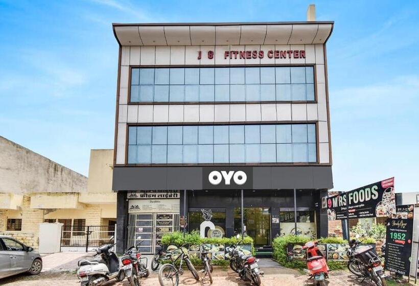 Oyo Flagship Hotel Azad Inn
