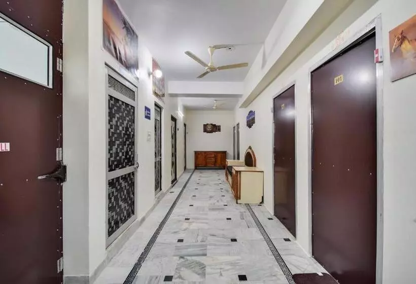 Oyo Flagship Hotel Azad Inn