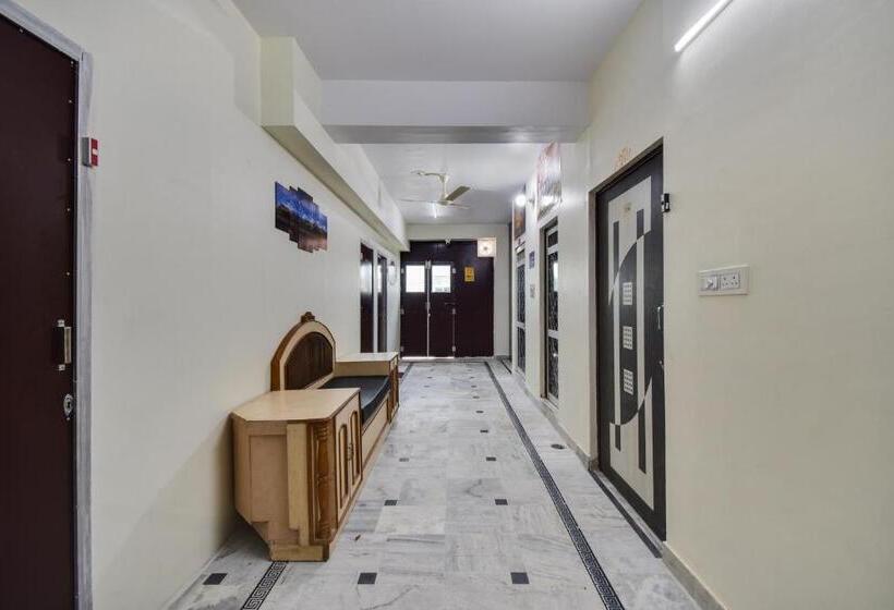 Oyo Flagship Hotel Azad Inn