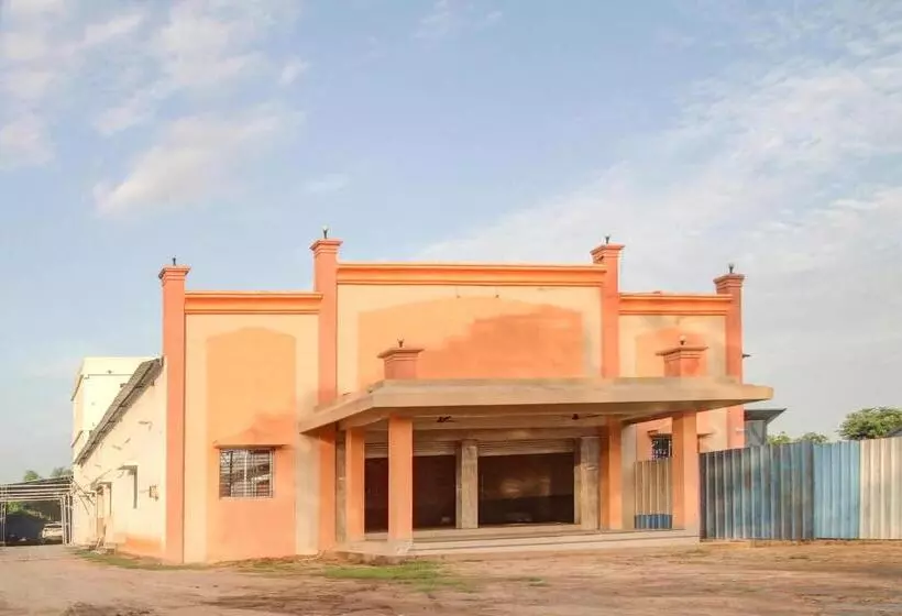 Oyo Hotel Royal Inn