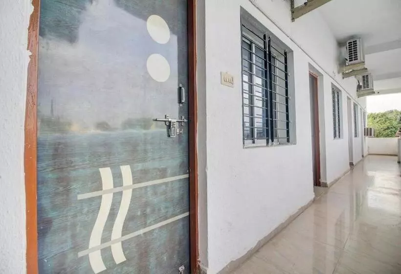 Oyo Hotel Royal Inn