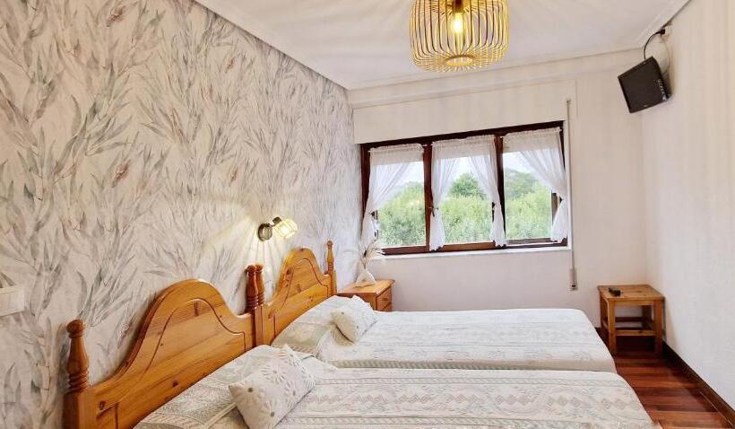 פנסיון Cosma House