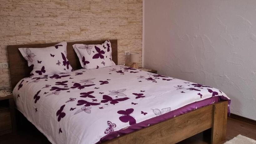 بنسيون Gioelli Paradis