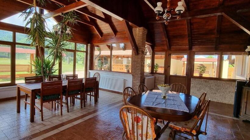 بنسيون Gioelli Paradis