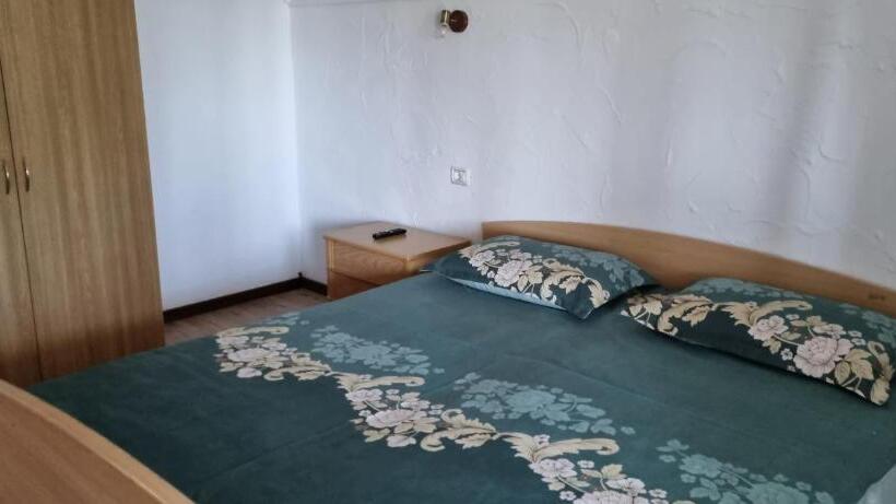 بنسيون Gioelli Paradis