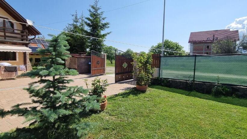 بنسيون Gioelli Paradis