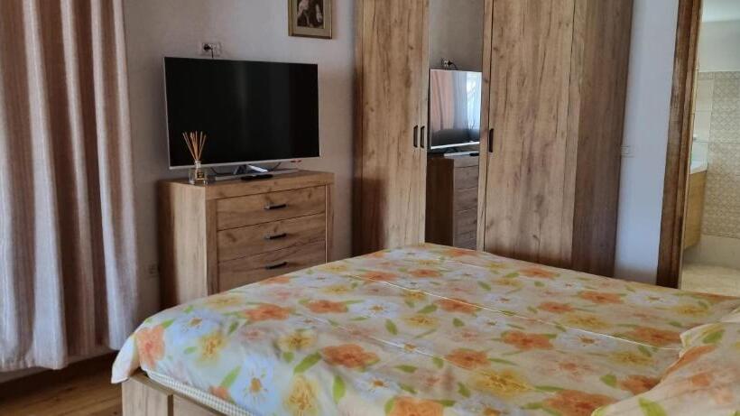 بنسيون Gioelli Paradis