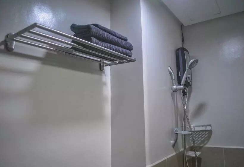 Majatalo Room In Condo Butler S Bnb A Trees Residences Qc Phil