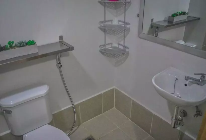 Majatalo Room In Condo Butler S Bnb A Trees Residences Qc Phil