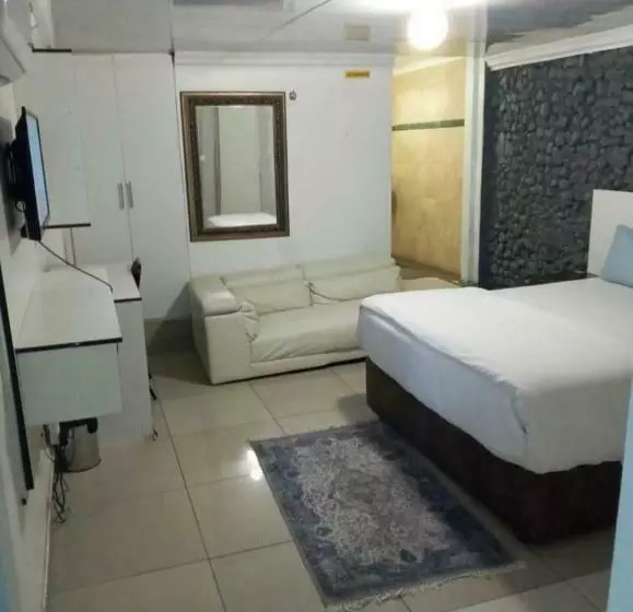 Majatalo Thk Properties