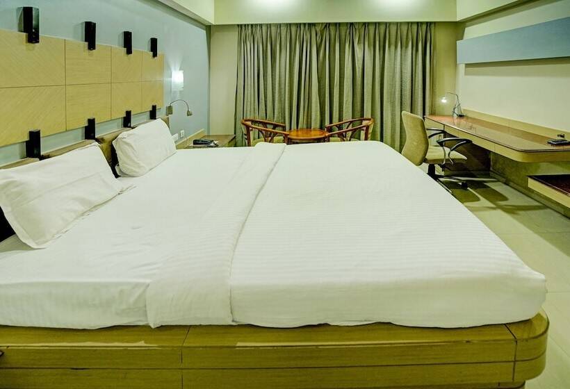 استراحتگاه Palette   Hilife Towers