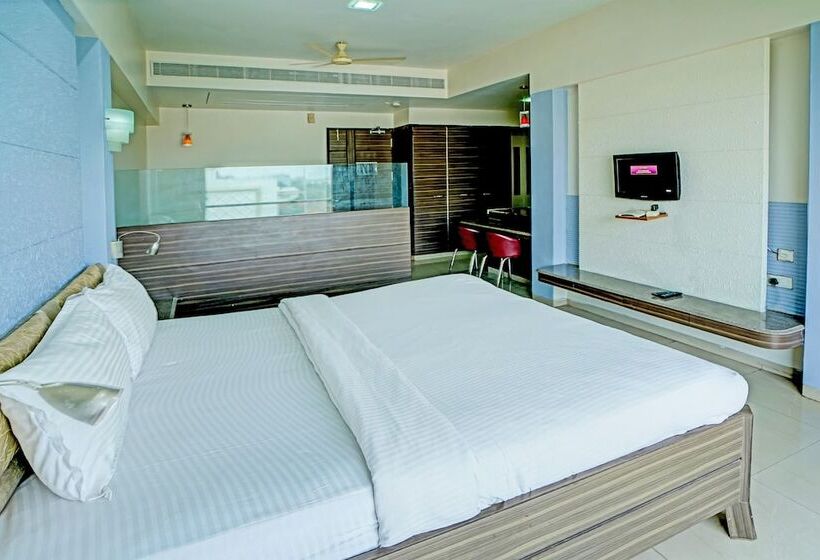 استراحتگاه Palette   Hilife Towers