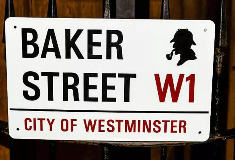 Baker Street Apartman