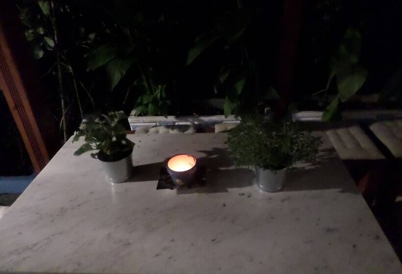 Artemis Studios & Apartments