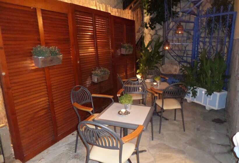 Artemis Studios & Apartments