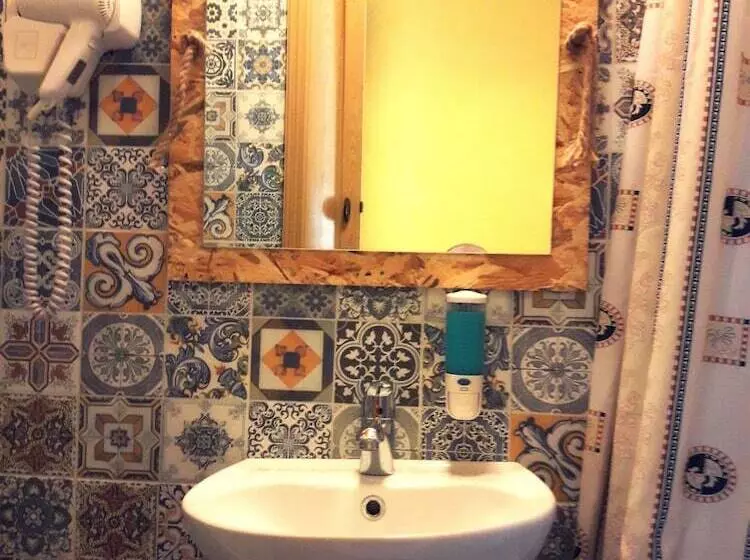 Artemis Studios & Apartments
