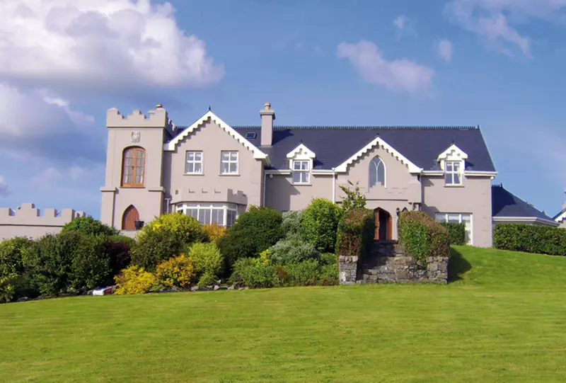 تختخواب و صبحانه Rossmore Manor