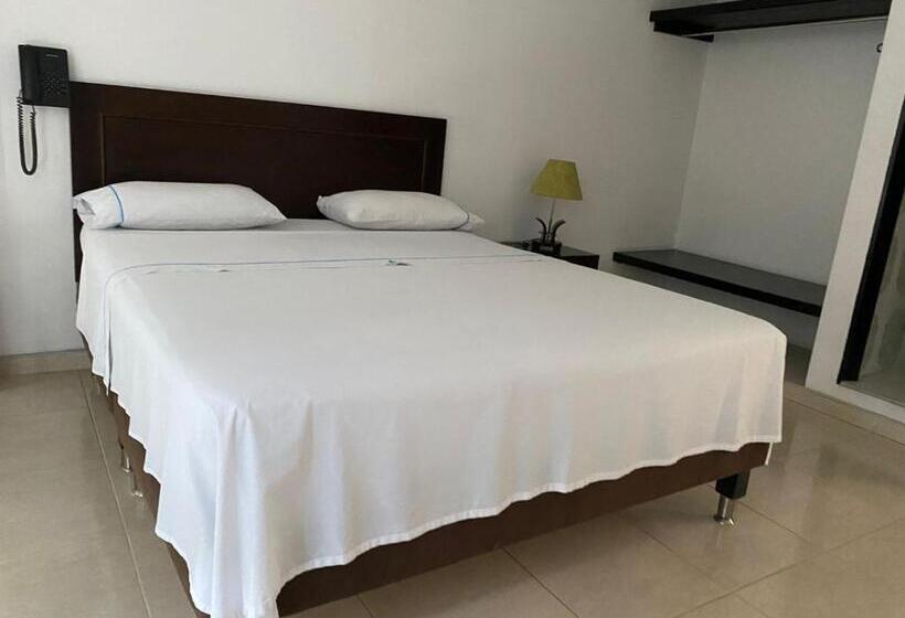 فندق Torres Del Llano