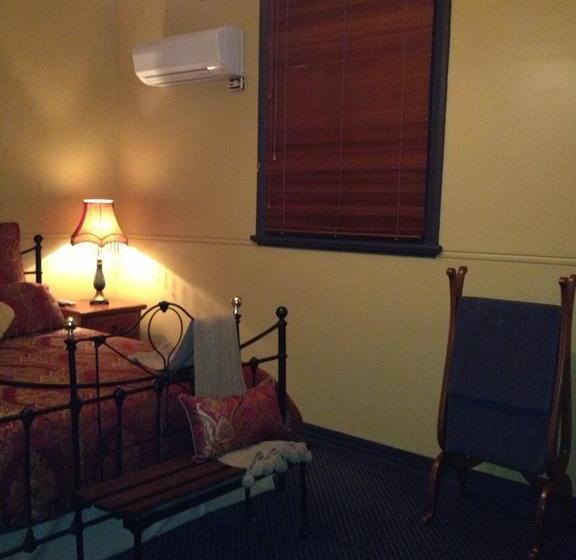 호텔 Church House B&b Gundagai