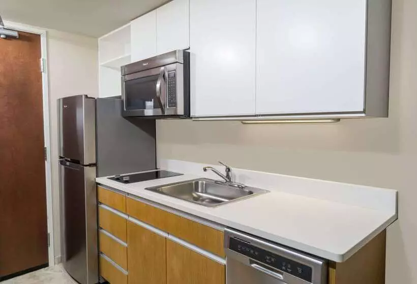 ホテル Hawthorn Suites By Wyndham Wheeling At The Highlands