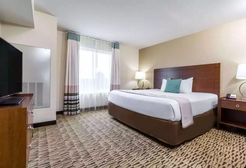 ホテル Hawthorn Suites By Wyndham Wheeling At The Highlands