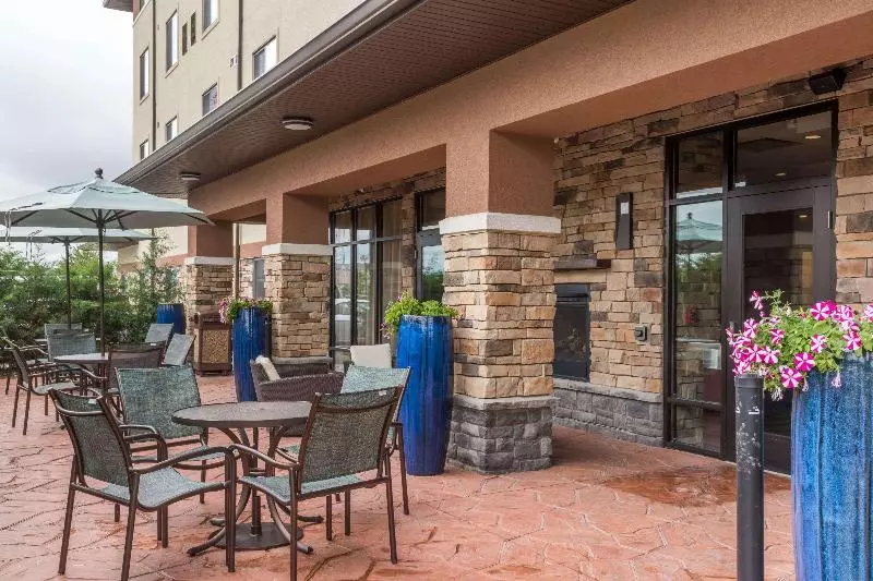 ホテル Hawthorn Suites By Wyndham Wheeling At The Highlands