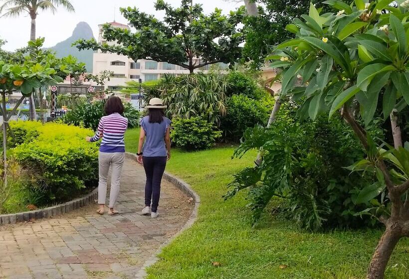 هتل Howard Kenting Wonder House