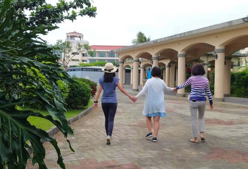 هتل Howard Kenting Wonder House