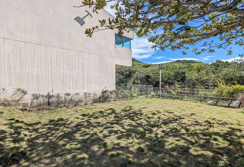 هتل Howard Kenting Wonder House