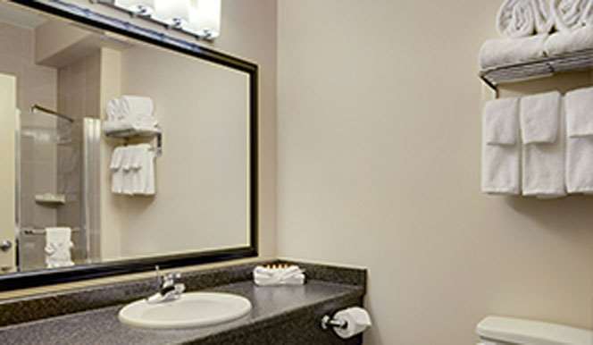 فندق Kindersley Inn