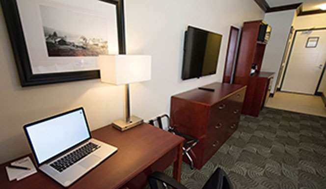 فندق Kindersley Inn