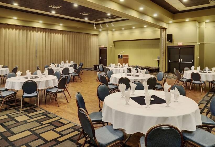 فندق Kindersley Inn