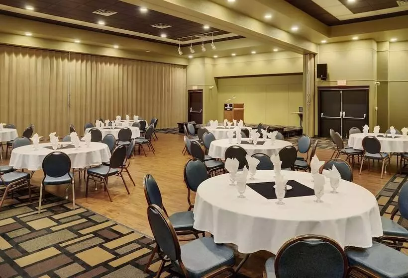 ホテル Kindersley Inn