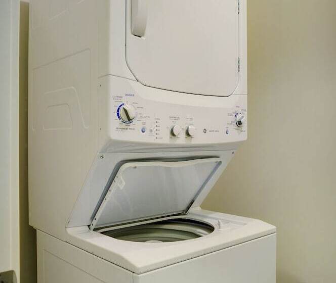 فندق Kindersley Inn