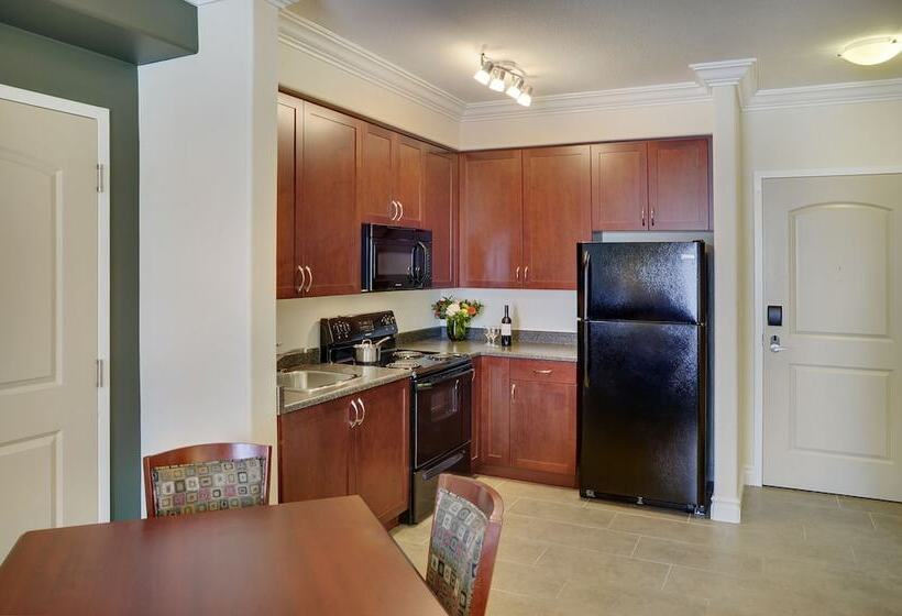 فندق Kindersley Inn