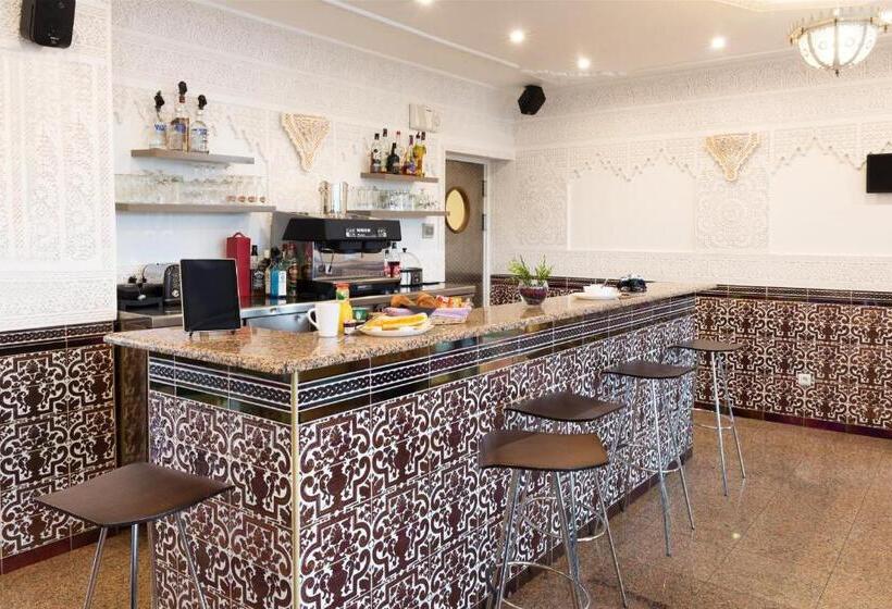 هتل Le Saint Germain