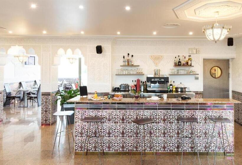 هتل Le Saint Germain