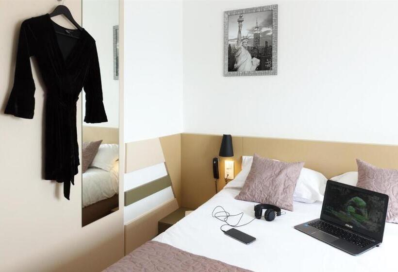 هتل Le Saint Germain