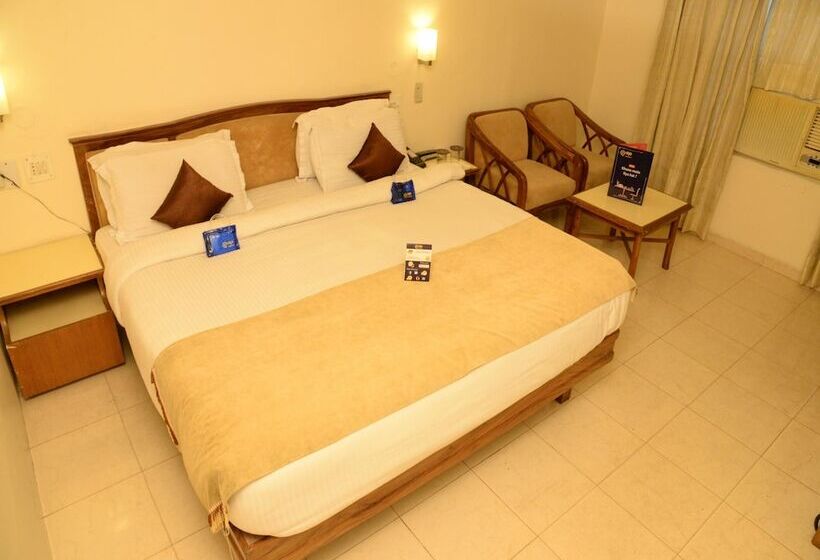 هتل Oyo Premium Mall Road Bathinda