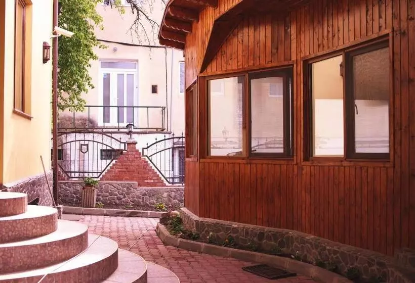 ホテル Pension Brasovu Vechi
