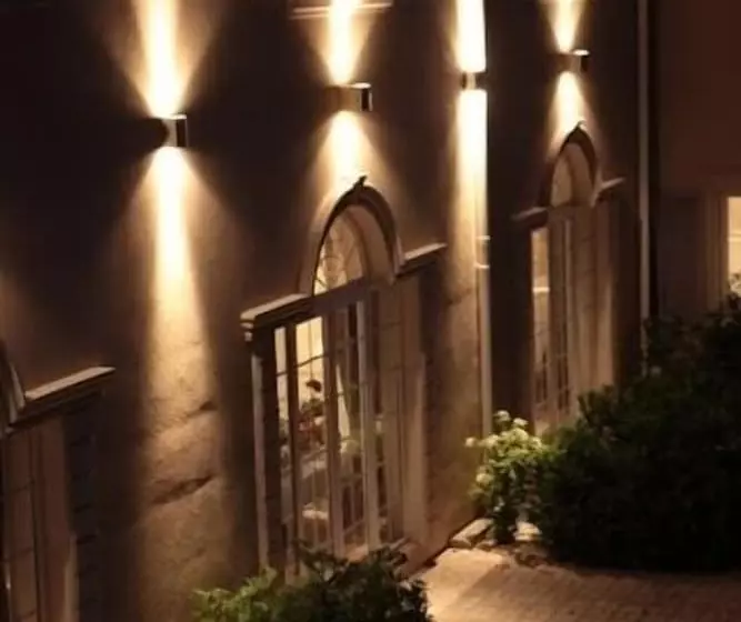 ホテル Riviera Resort Airport Modlin