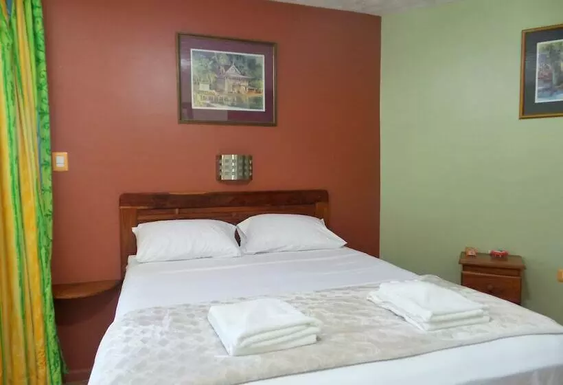 هتل Shepherd's Inn