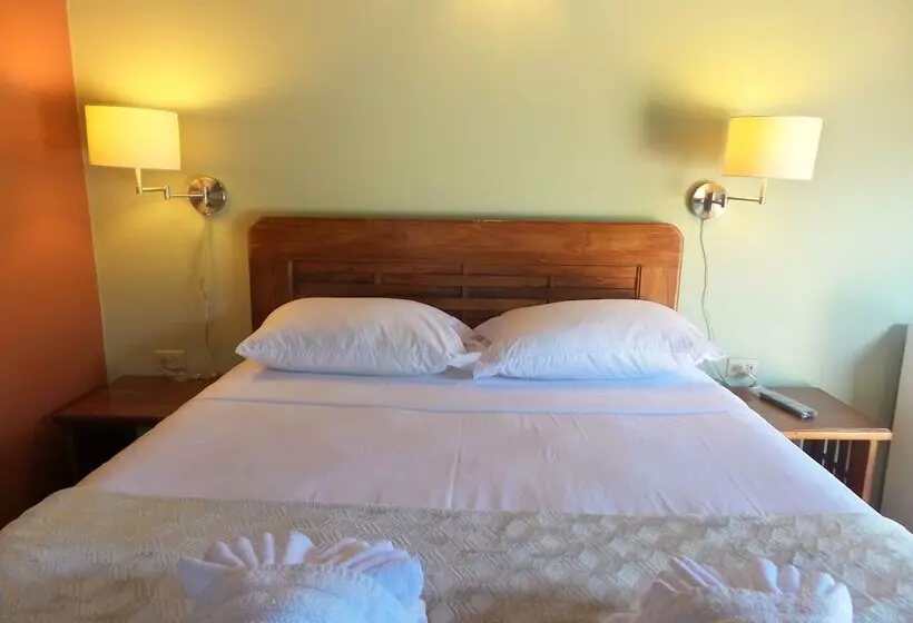 هتل Shepherd's Inn
