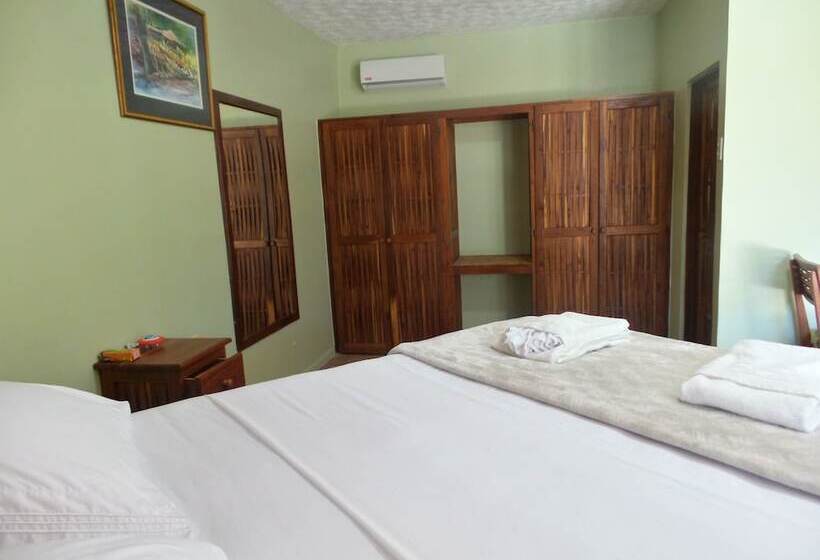 Hotelli Shepherd's Inn