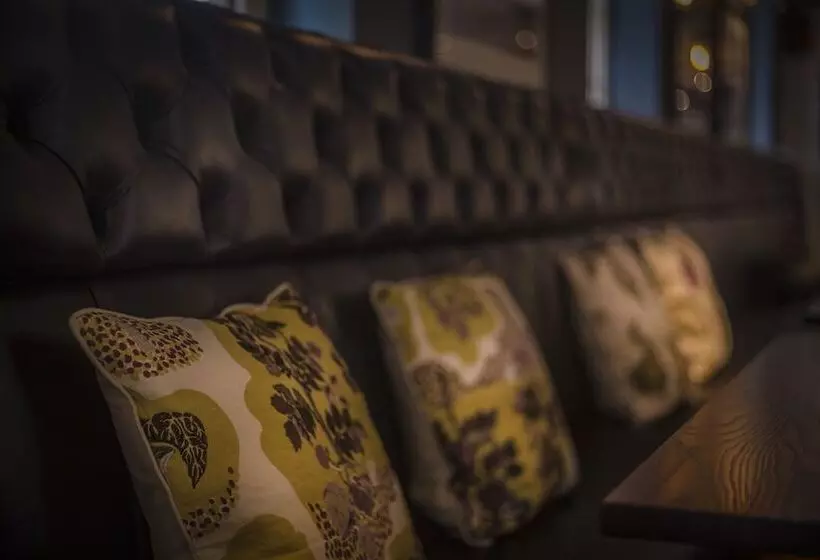 The Golden Lion Hotel, St Ives, Cambridgeshire
